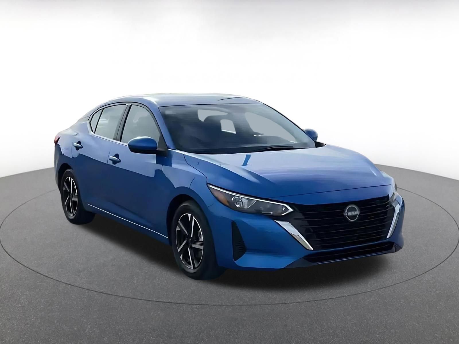 Used 2025 Nissan Sentra SV image 3