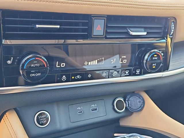 Used 2023 Nissan Rogue Platinum FWD image 27