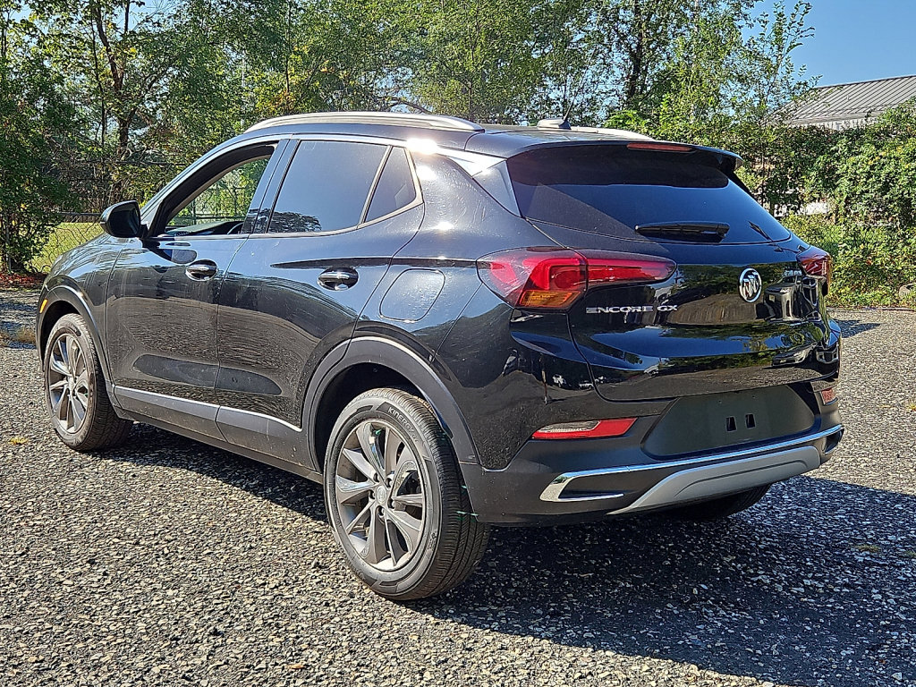 Used 2023 Buick Encore GX Essence w/ Experience Buick Package image 3