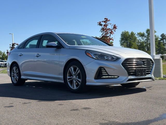 Used 2018 Hyundai Sonata Limited w/ Cargo Package FWD image 1