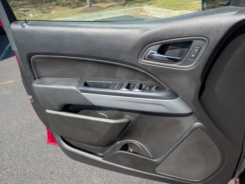 Used 2017 Chevrolet Colorado LT w/ LT Convenience Package image 19