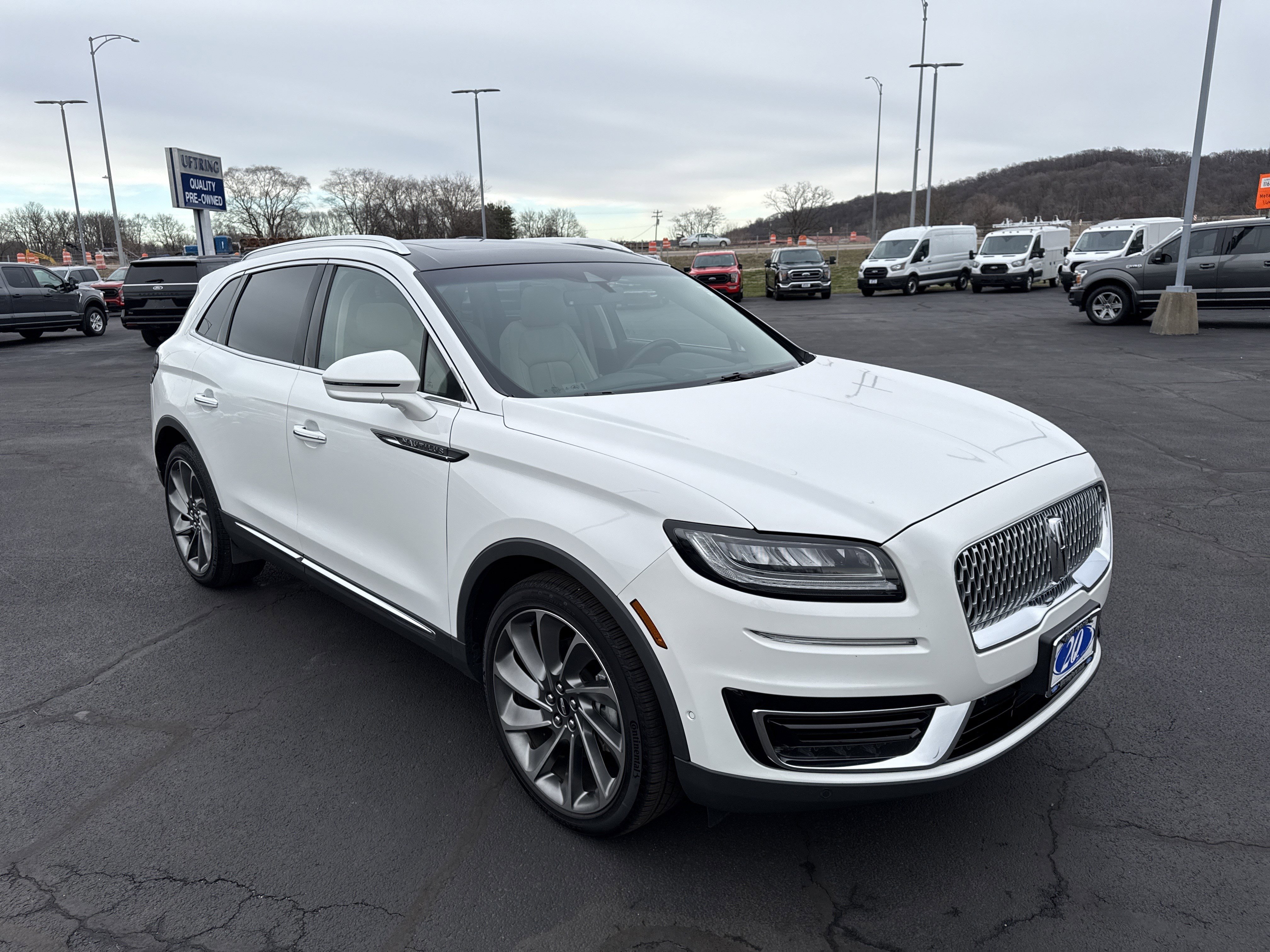 Used 2020 Lincoln Nautilus Reserve w/ Equipment Group 201A image 7