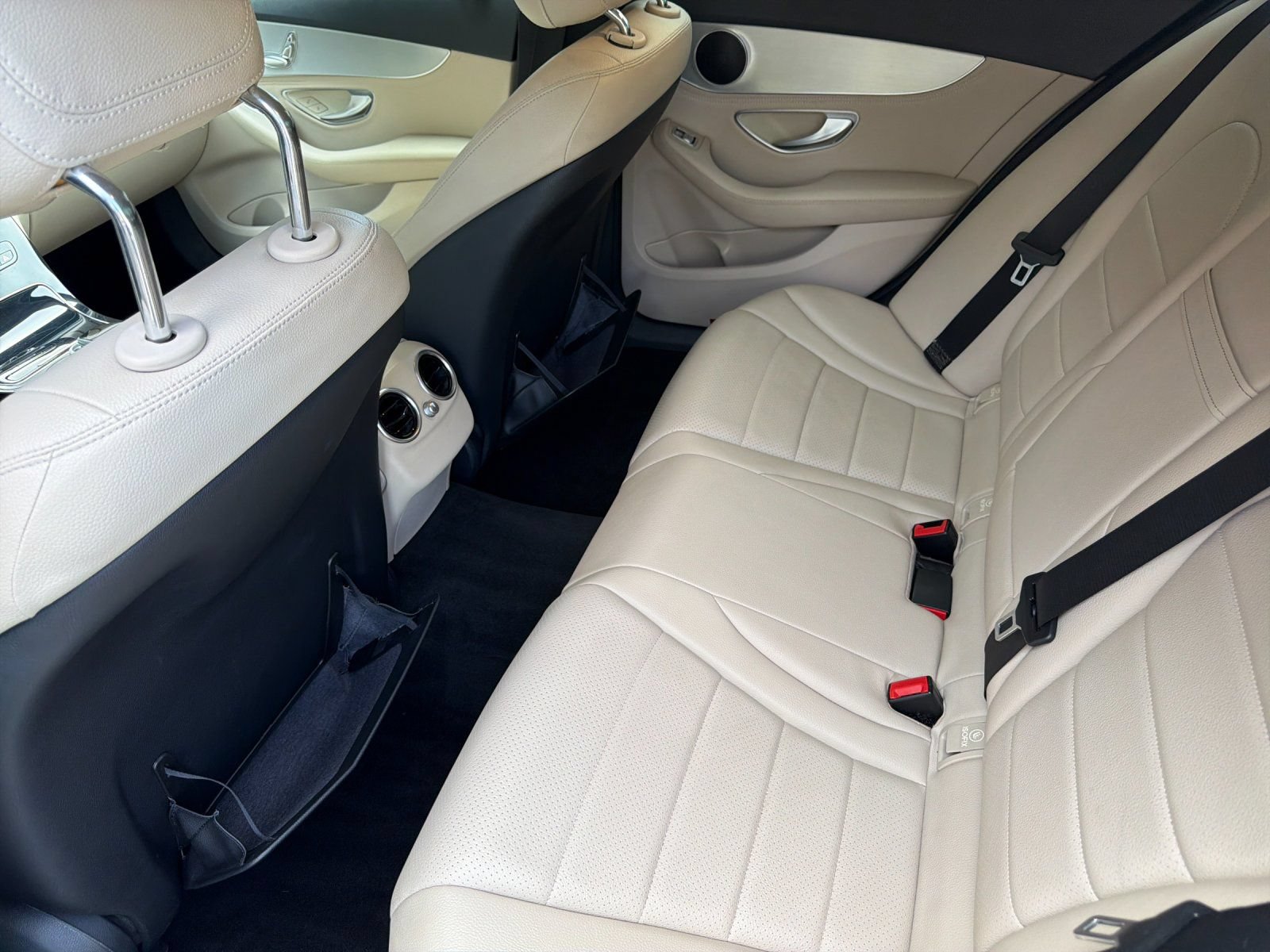 Used 2015 Mercedes-Benz C 300 4MATIC Sedan image 11