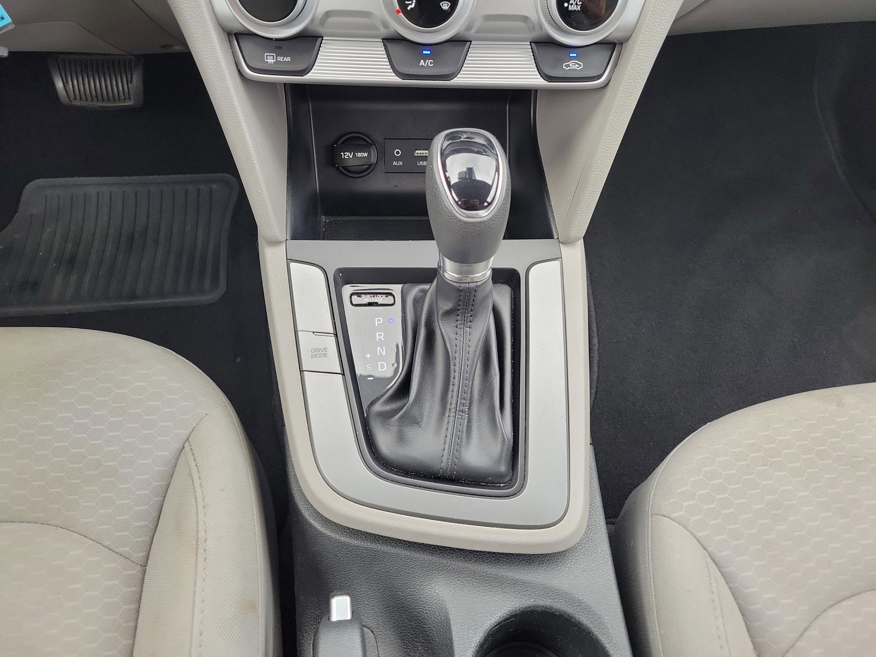 Used 2019 Hyundai Elantra SEL image 15