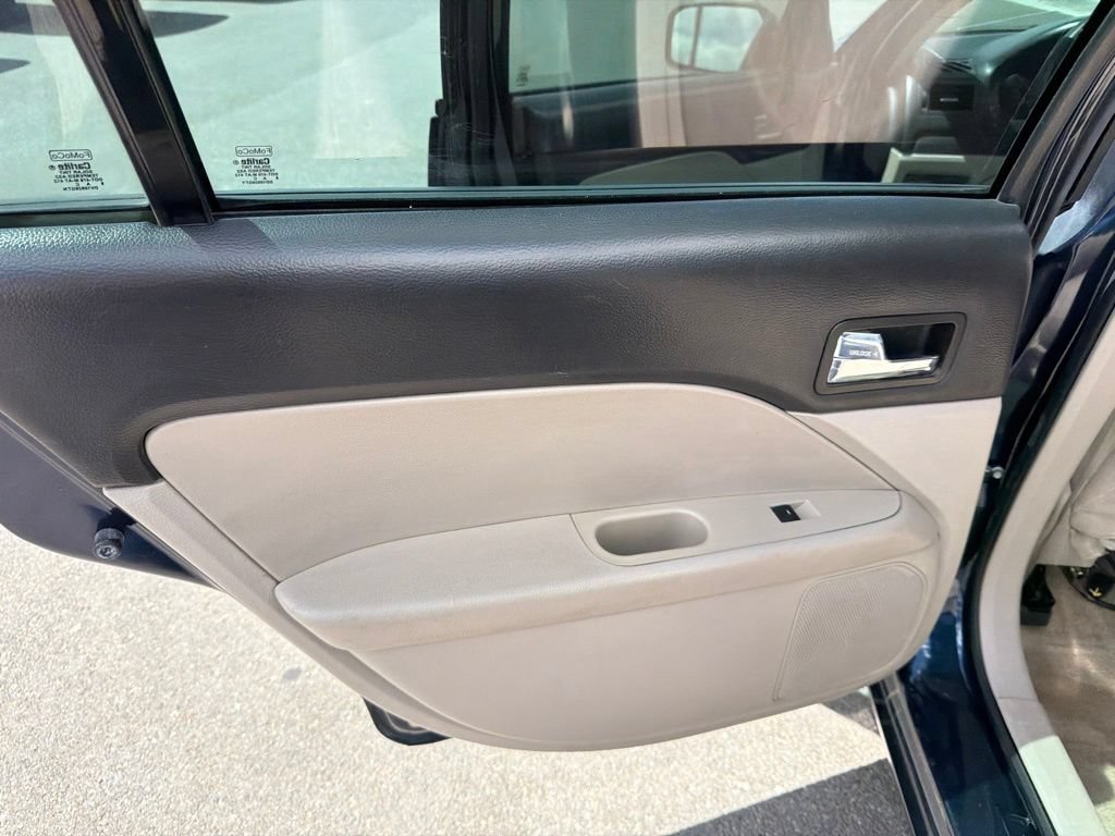 Used 2009 Ford Fusion SE FWD image 20