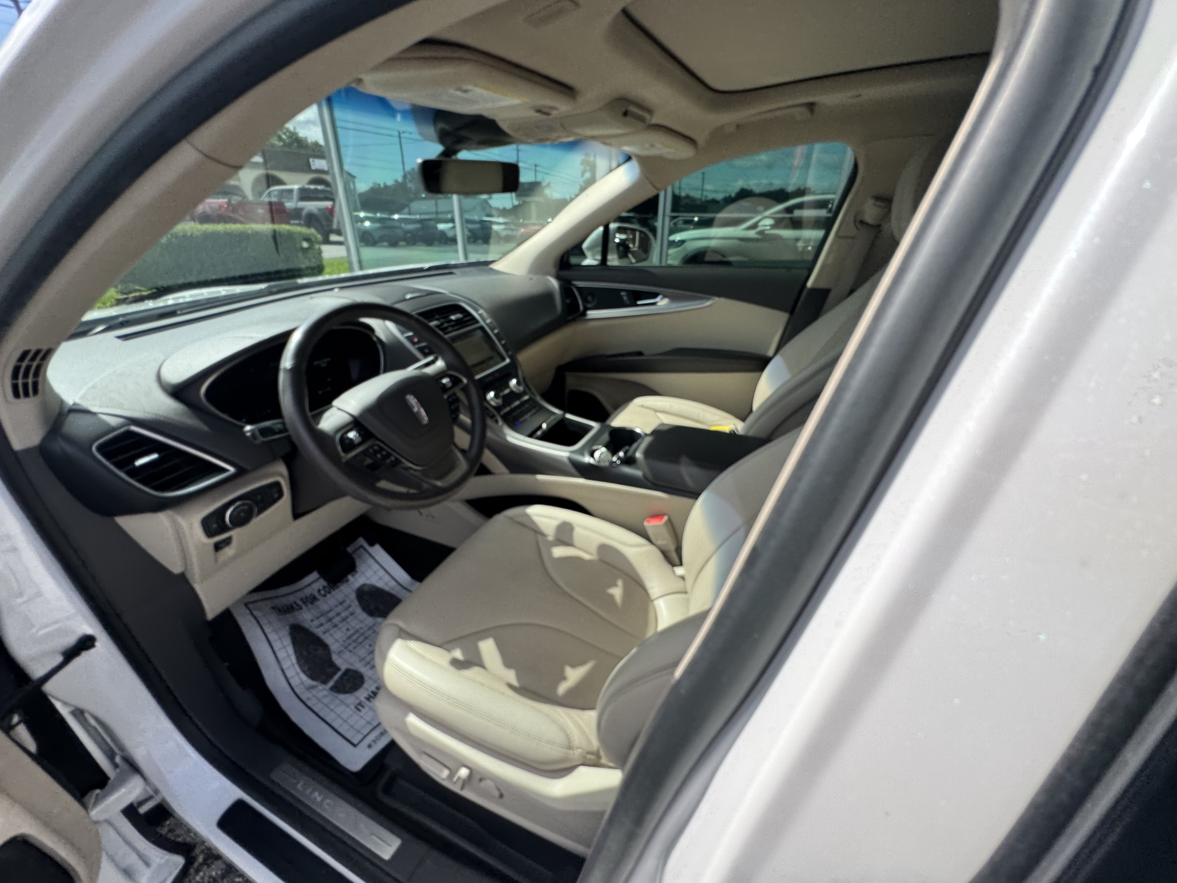 Used 2019 Lincoln Nautilus Reserve FWD image 7