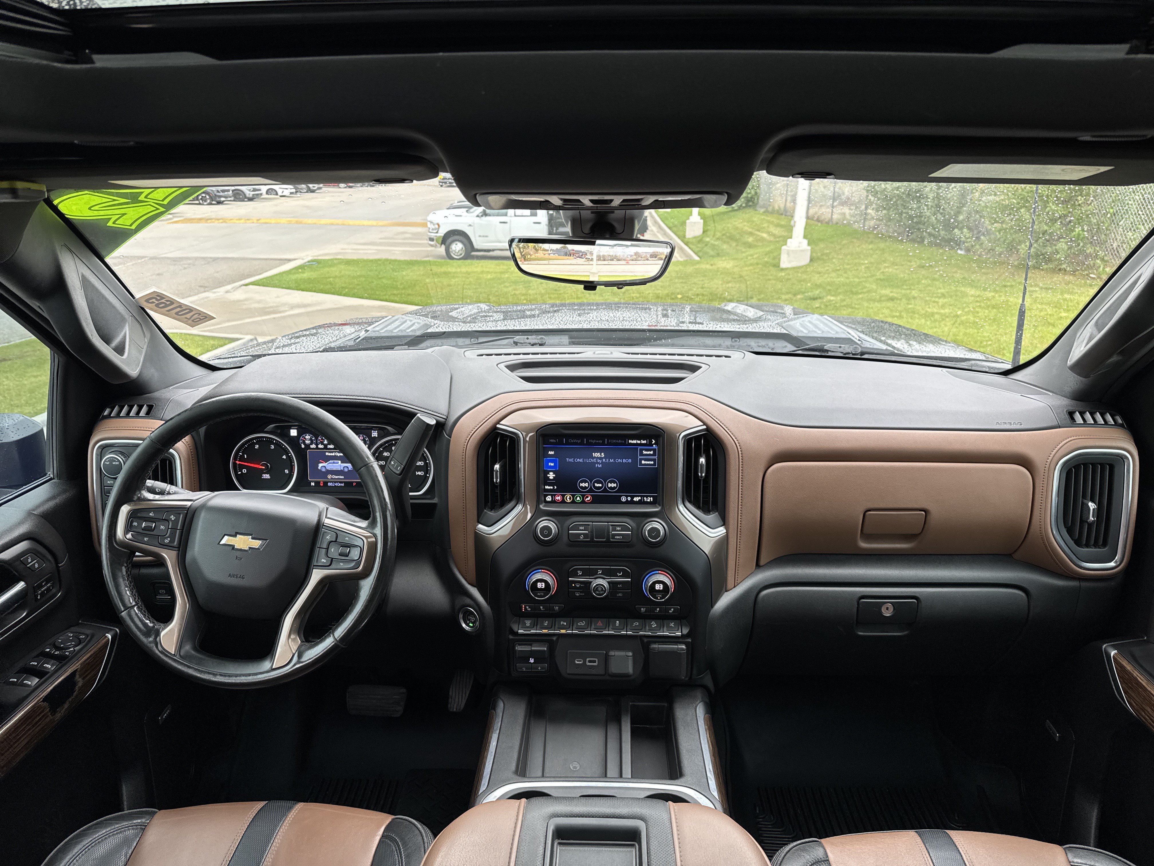Used 2022 Chevrolet Silverado 3500 High Country w/ Technology Package AWD/4WD image 19