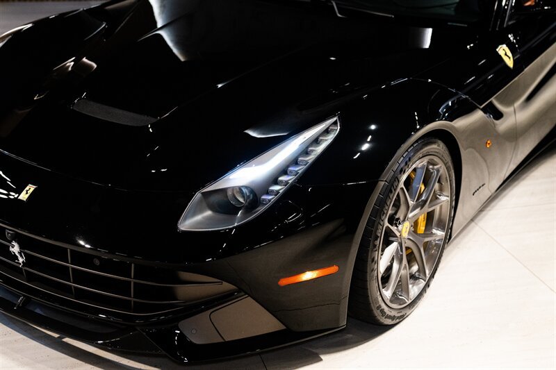 Used 2014 Ferrari F12 Berlinetta RWD image 11
