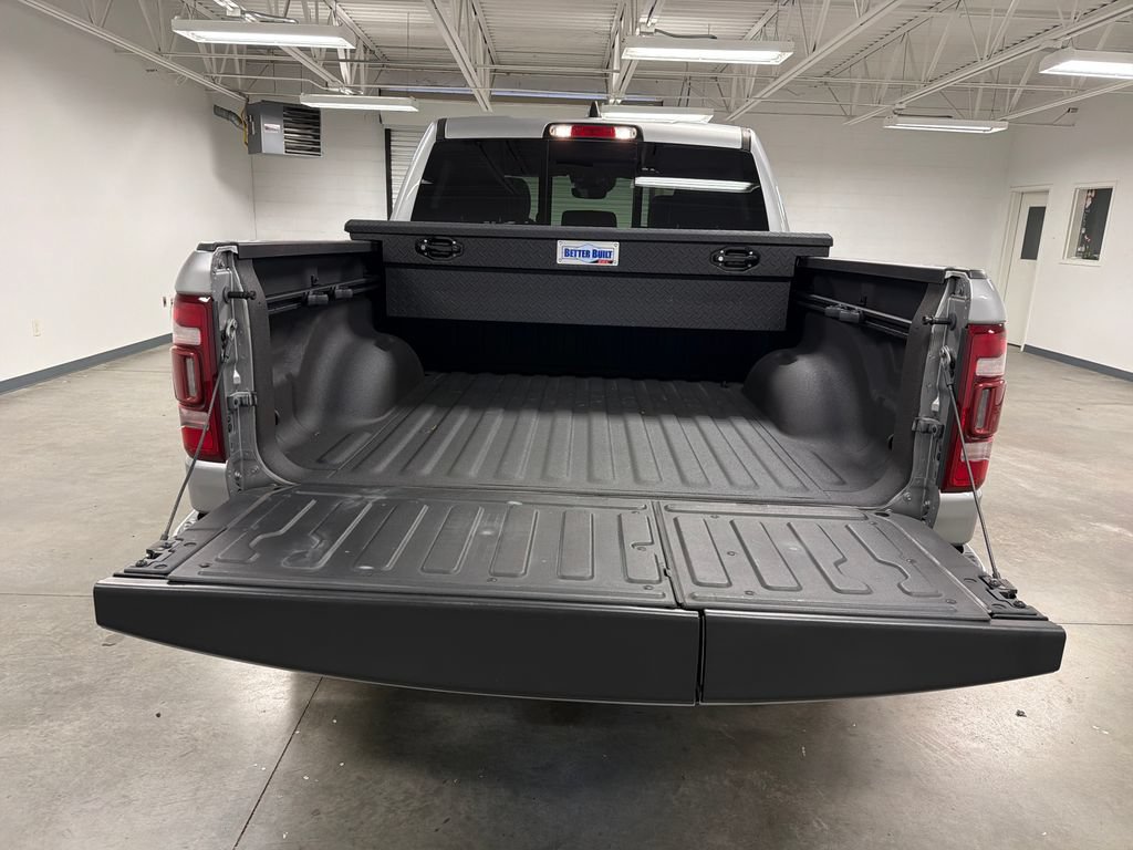 Used 2023 RAM 1500 Laramie AWD/4WD image 15