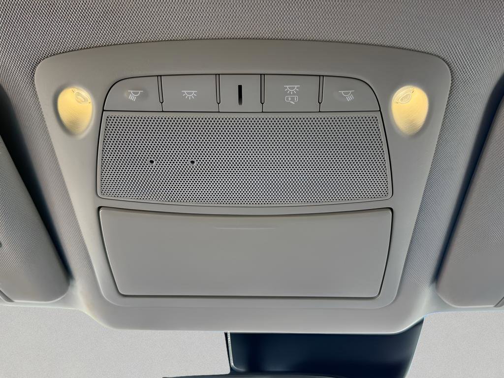 Used 2019 Nissan Rogue SV w/ Premium Package FWD image 32