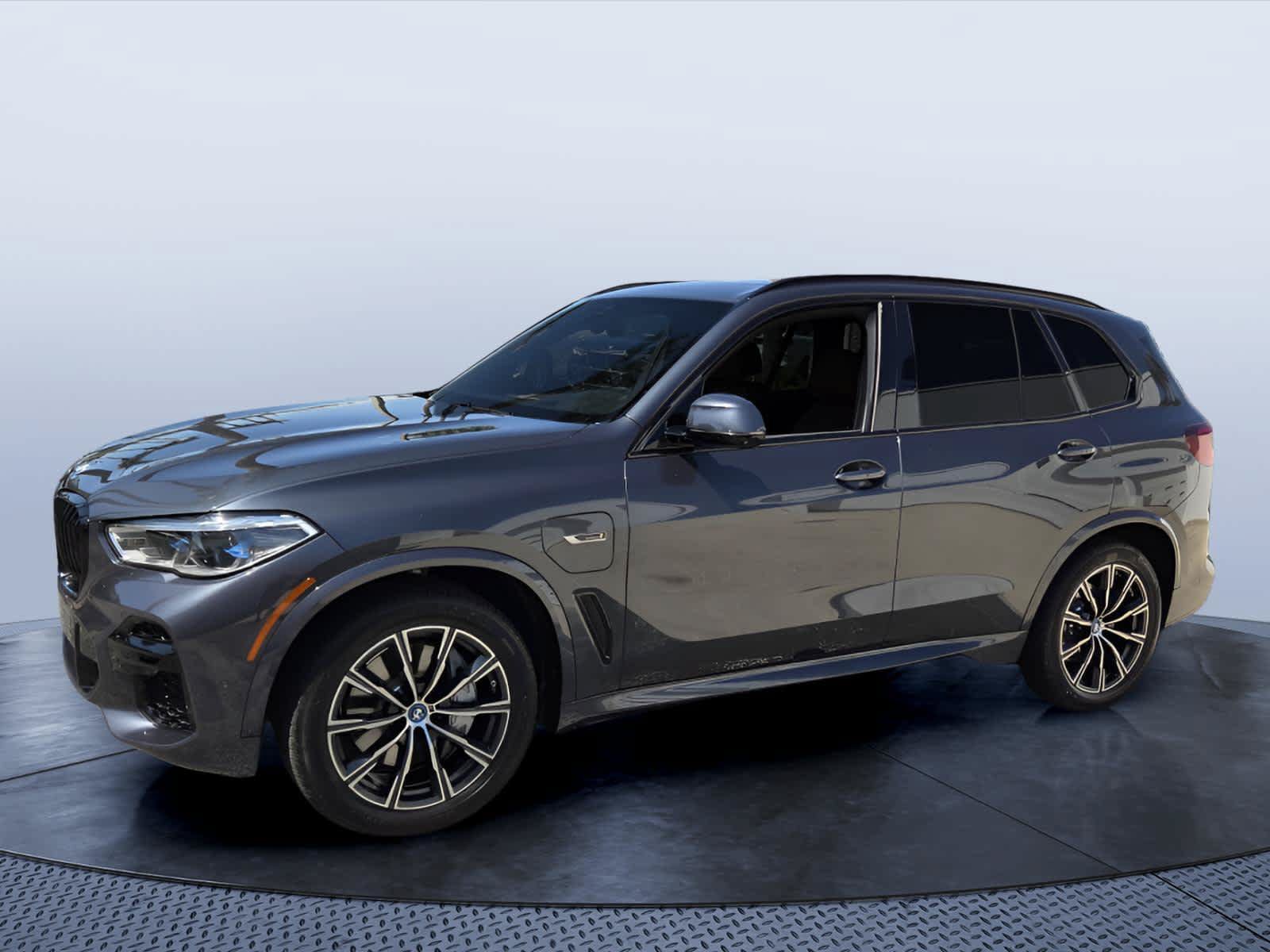 Used 2022 BMW X5 xDrive45e w/ M Sport Package AWD/4WD image 7