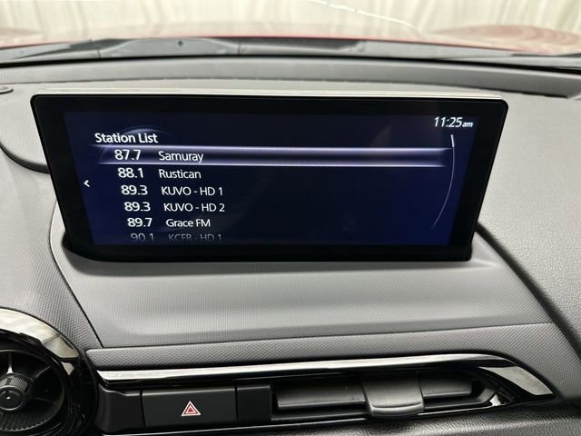 Certified 2024 MAZDA MX-5 Miata Club image 16