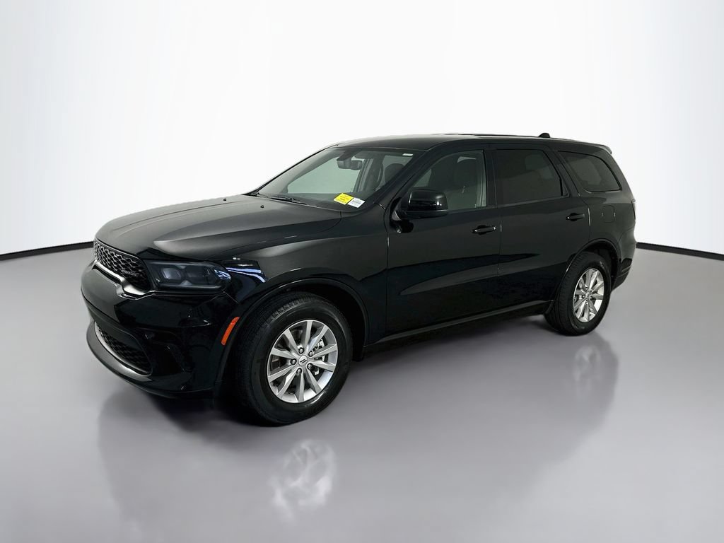 Used 2025 Dodge Durango GT RWD image 3
