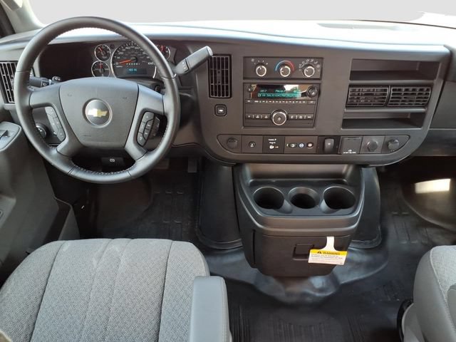 Used 2022 Chevrolet Express 3500 w/ Power Convenience Package RWD image 17