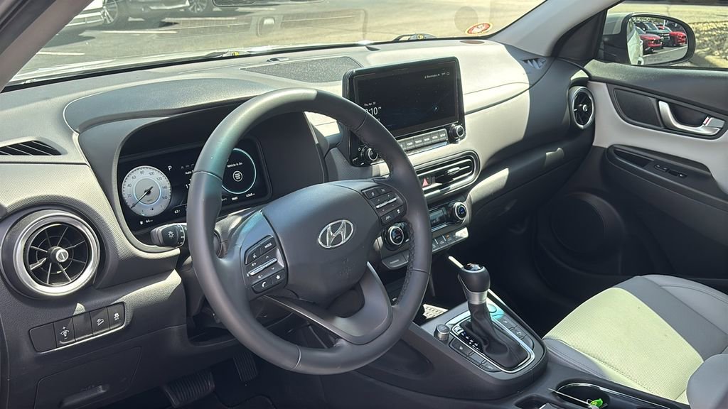 Used 2023 Hyundai Kona Limited AWD/4WD image 23