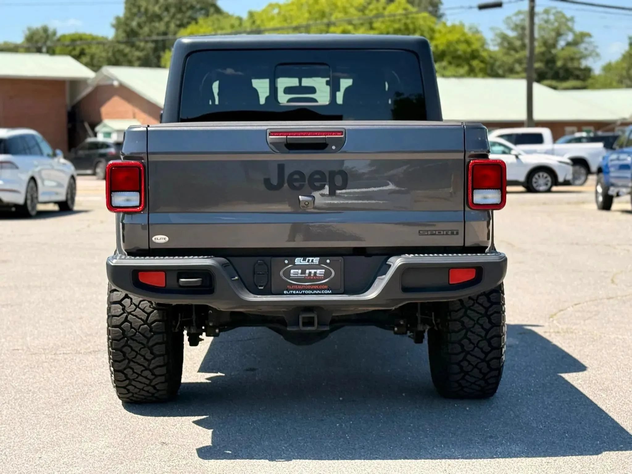 Used 2020 Jeep Gladiator Sport w/ Quick Order Package 24S AWD/4WD image 9