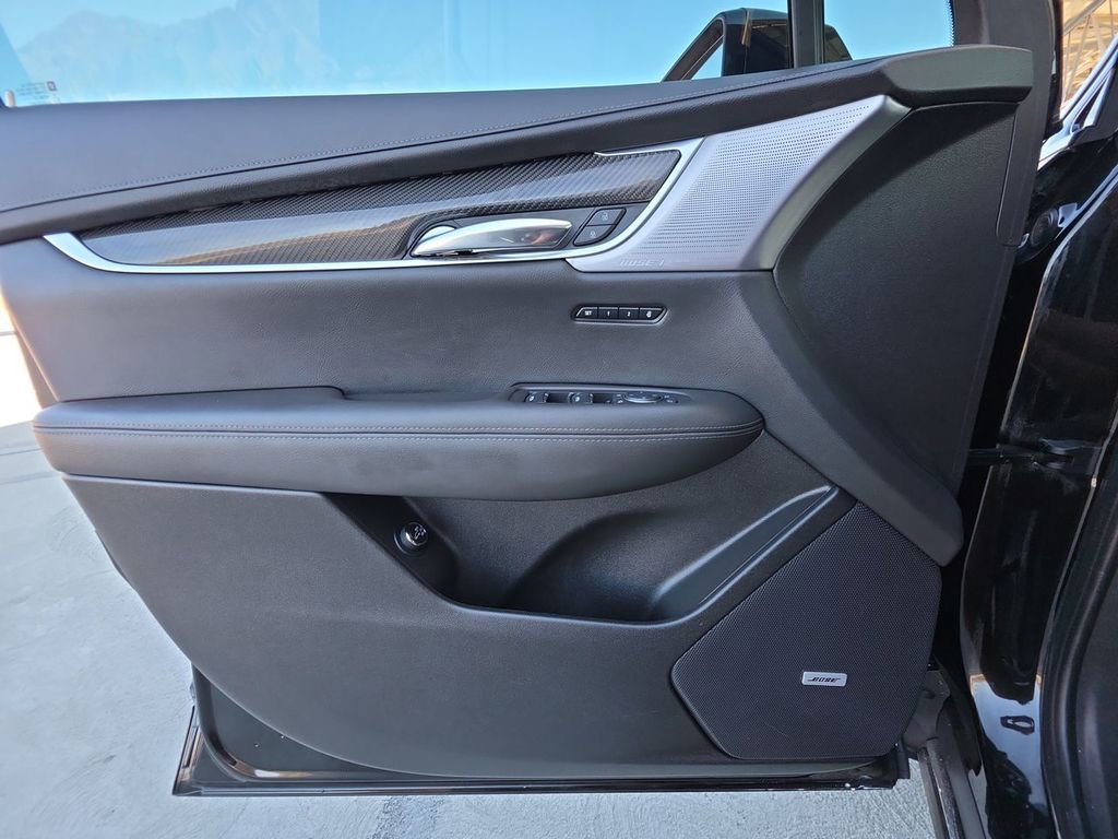 Certified 2024 Cadillac XT6 Sport w/ Technology Package AWD/4WD image 23