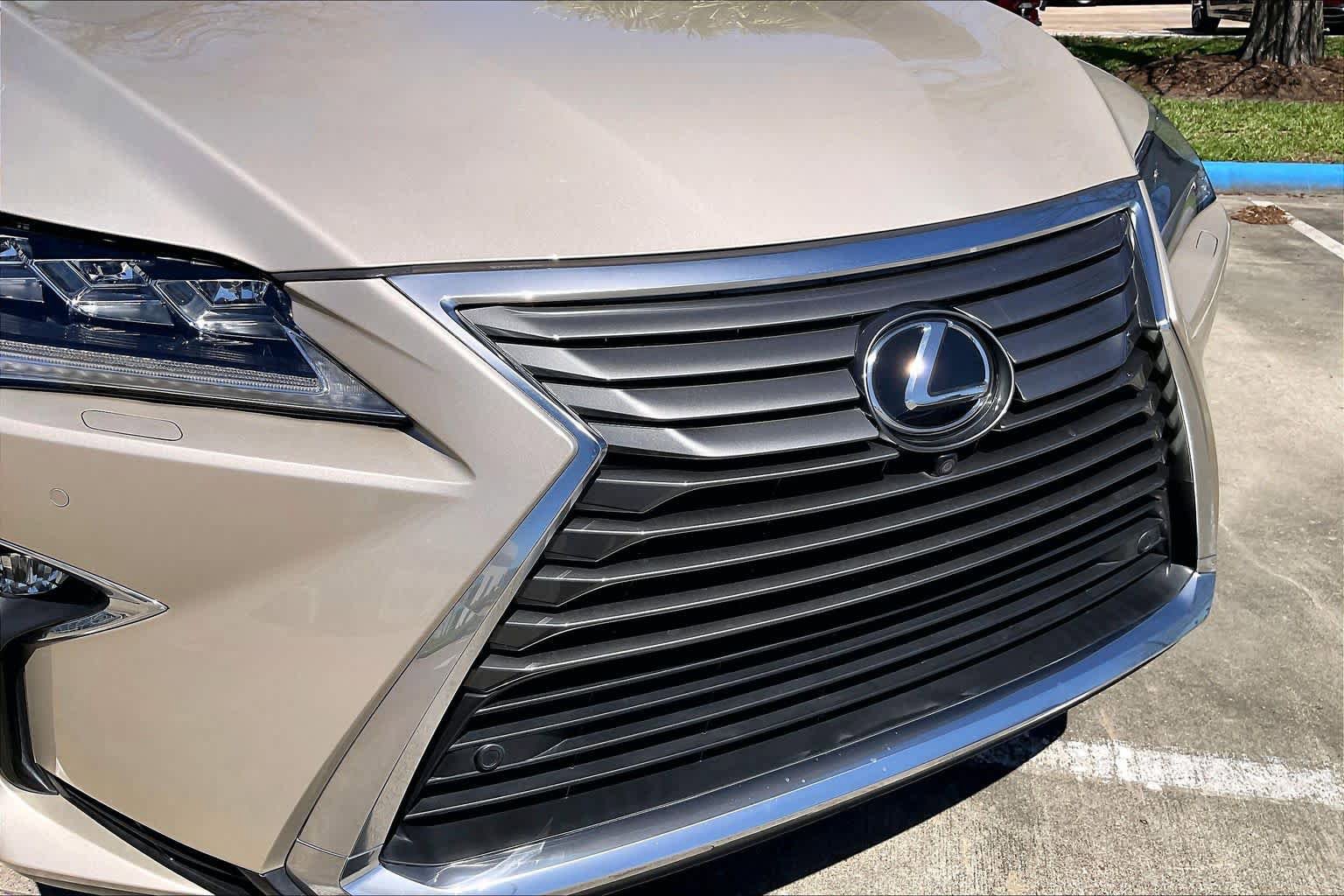 Used 2019 Lexus RX 350 FWD w/ Luxury Package image 27