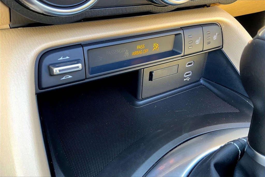 Used 2025 MAZDA MX-5 Miata RF Grand Touring image 21