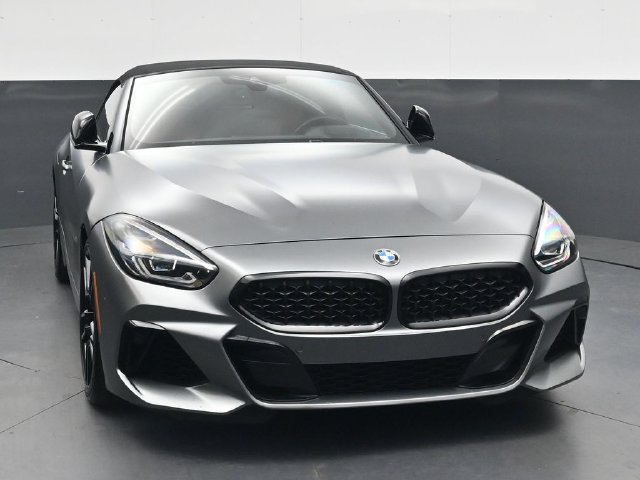 Used 2021 BMW Z4 M40i w/ Executive Package RWD image 11
