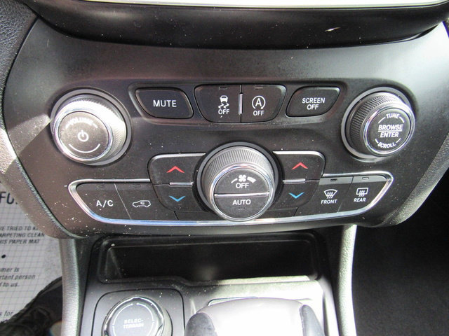 Used 2019 Jeep Cherokee High Altitude AWD/4WD image 32