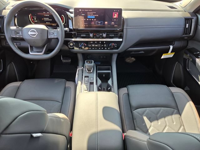 New 2026 Nissan Pathfinder Platinum FWD image 16