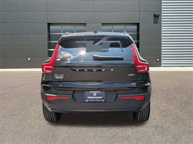 New 2026 Volvo XC40 B5 Plus w/ Protection Package Premier image 4