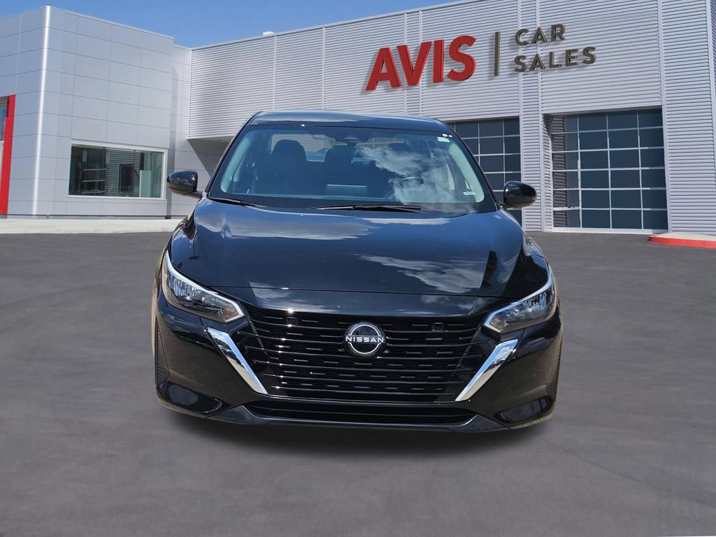 Used 2025 Nissan Sentra SV FWD image 10