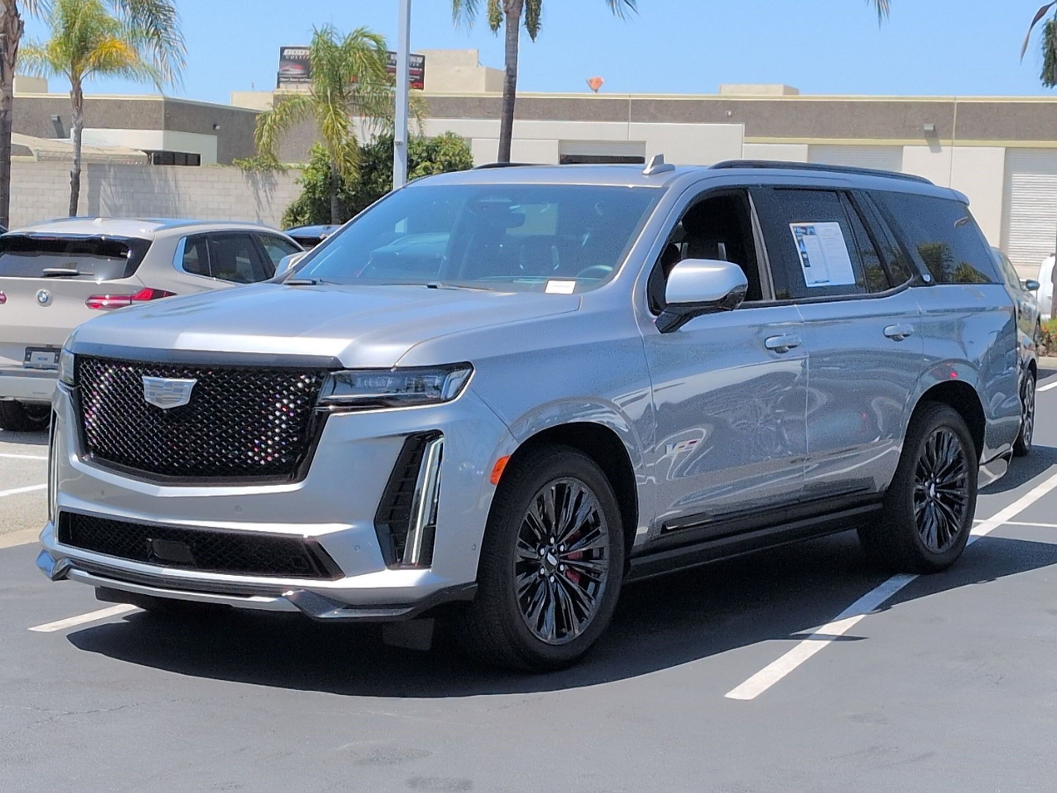 Used 2023 Cadillac Escalade V w/ LPO, ONYX Package AWD/4WD image 5