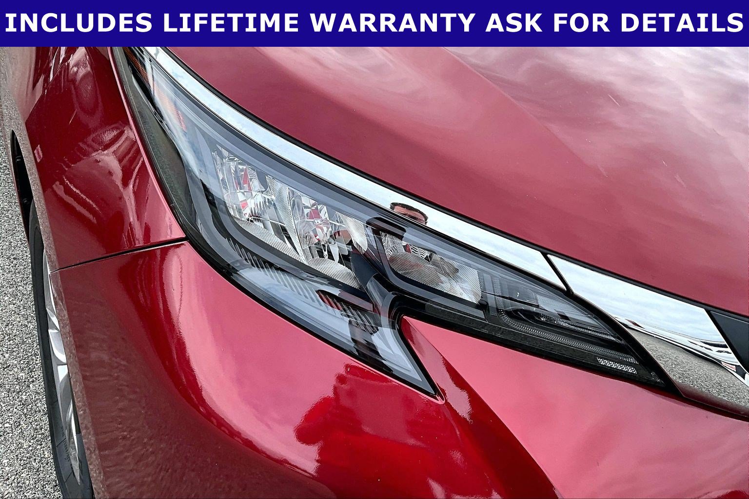 Used 2025 Toyota Sienna XLE FWD image 25