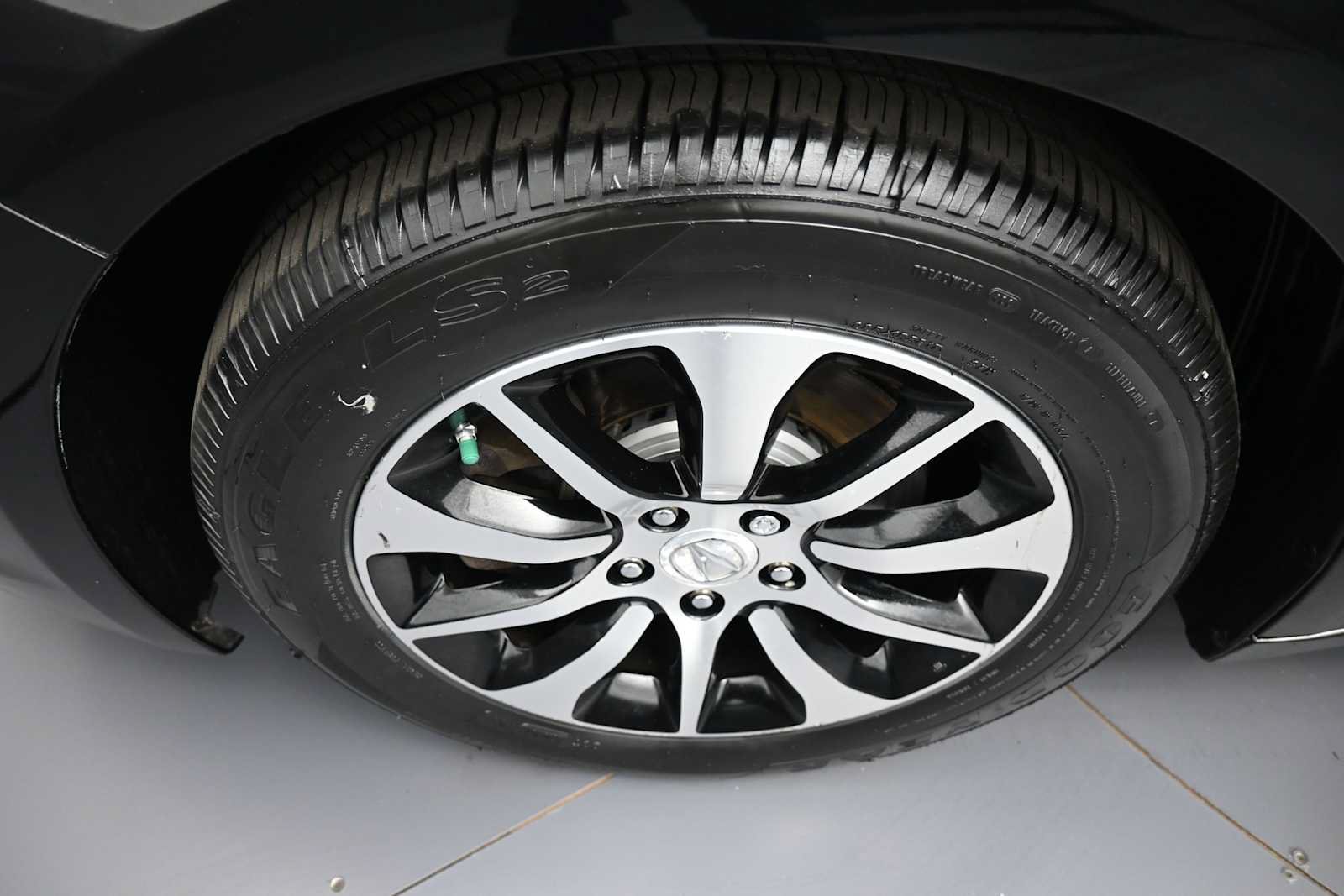 Used 2016 Acura TLX FWD image 13