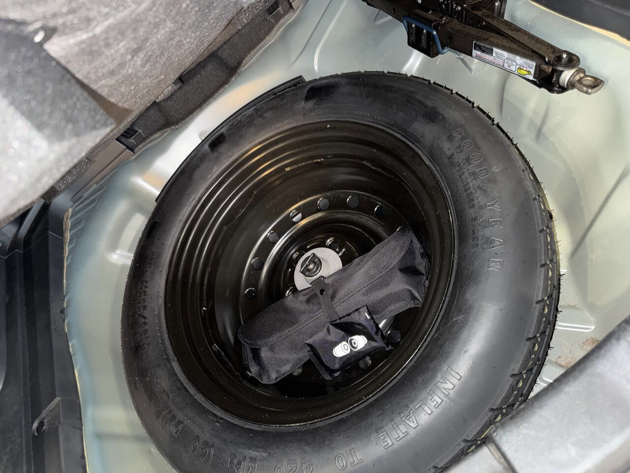 Used 2015 Honda CR-V EX-L image 39