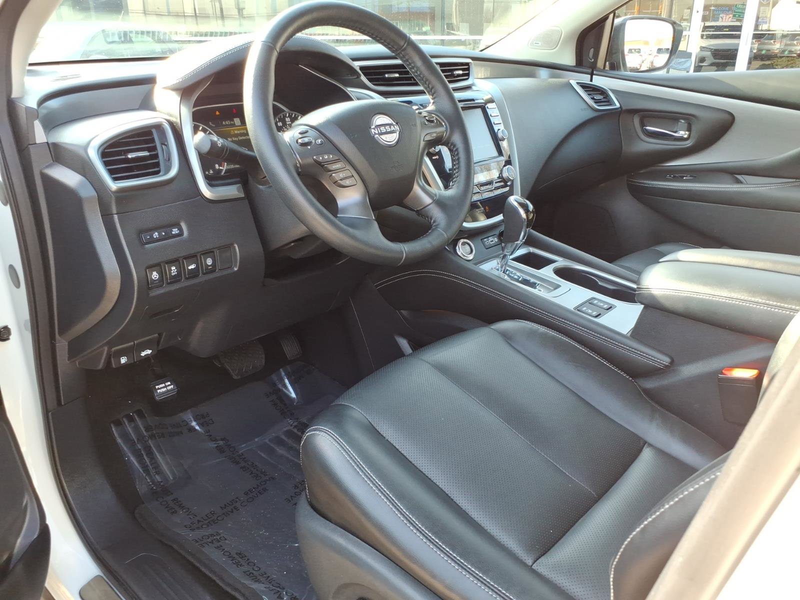 Used 2023 Nissan Murano SL w/ SL Moonroof Package image 12