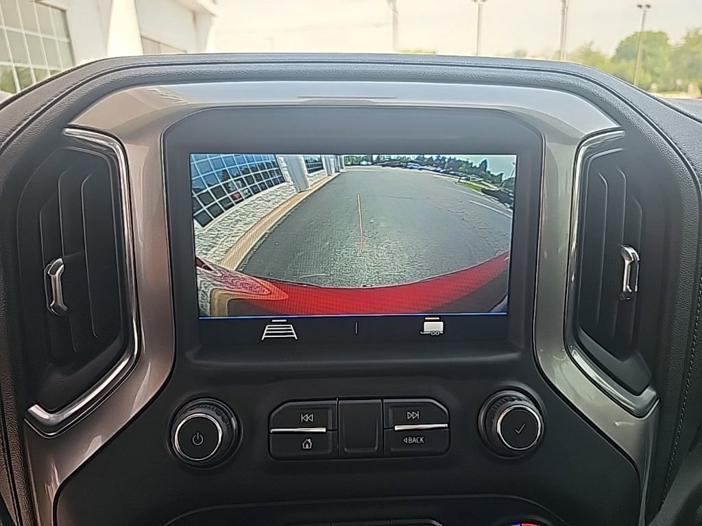 Used 2022 Chevrolet Silverado 1500 LT image 16