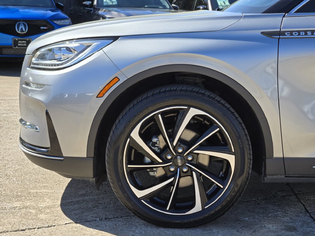 Used 2023 Lincoln Corsair Reserve w/ Equipment Group 201A FWD image 13