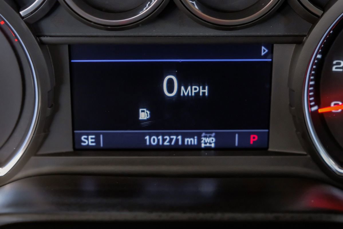 Used 2021 Chevrolet Silverado 1500 LT Trail Boss w/ Convenience Package II AWD/4WD image 19
