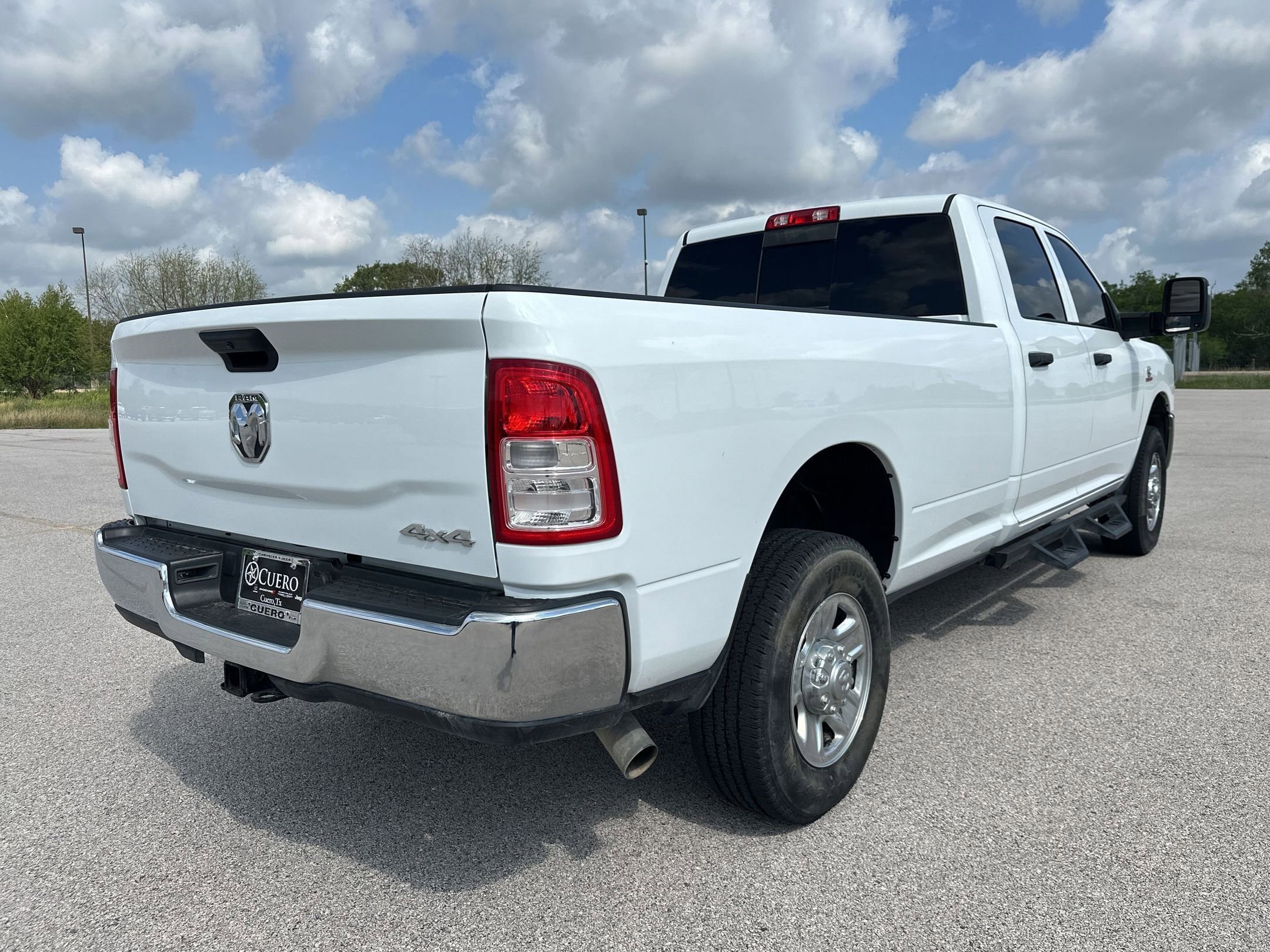 Used 2024 RAM 3500 Tradesman w/ Chrome Appearance Group AWD/4WD image 5