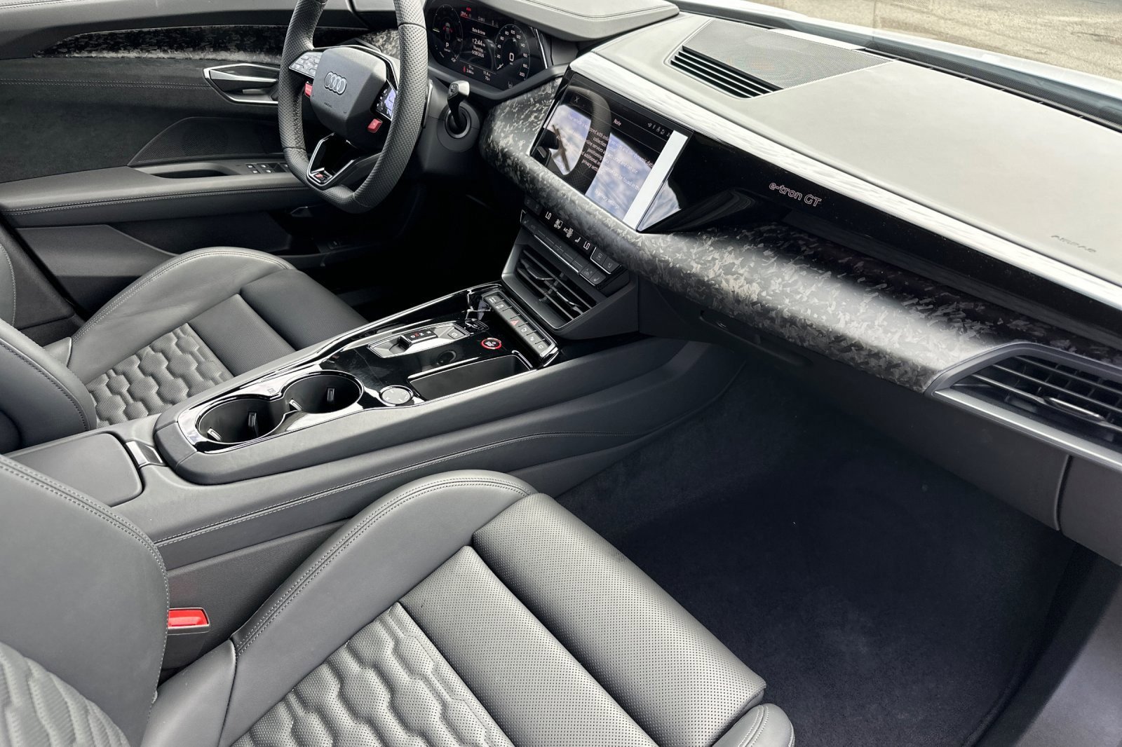 New 2026 Audi RS e-tron GT performance AWD/4WD image 14