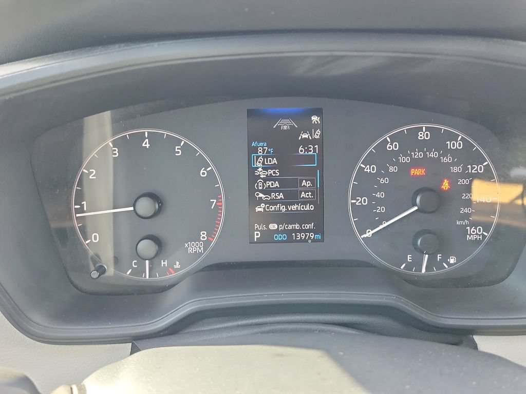 Used 2024 Toyota Corolla LE FWD image 13