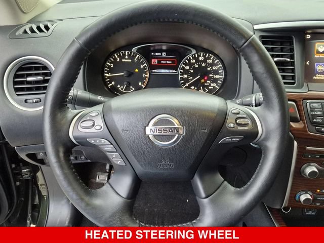 Used 2020 Nissan Pathfinder Platinum AWD/4WD image 17