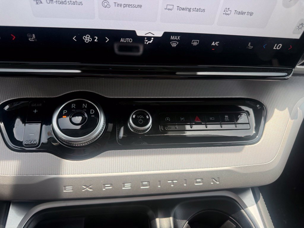 New 2026 Ford Expedition Active AWD/4WD image 24