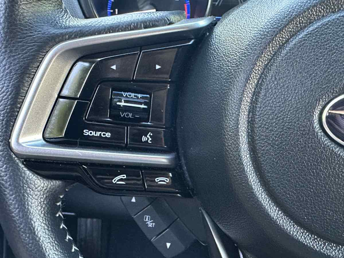Used 2018 Subaru Outback 3.6R Touring AWD/4WD image 32