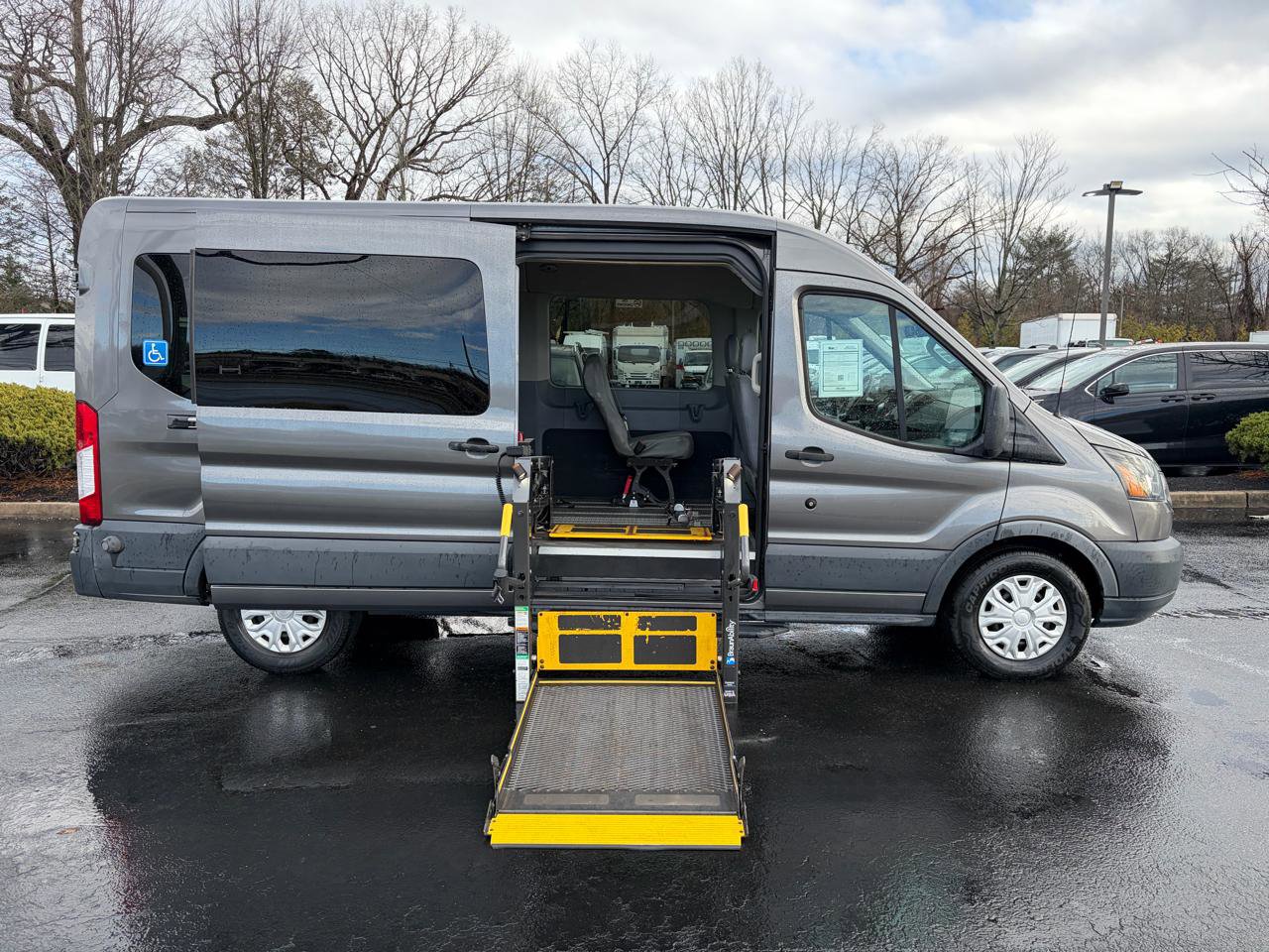 Used 2015 Ford Transit 350 XL RWD image 38