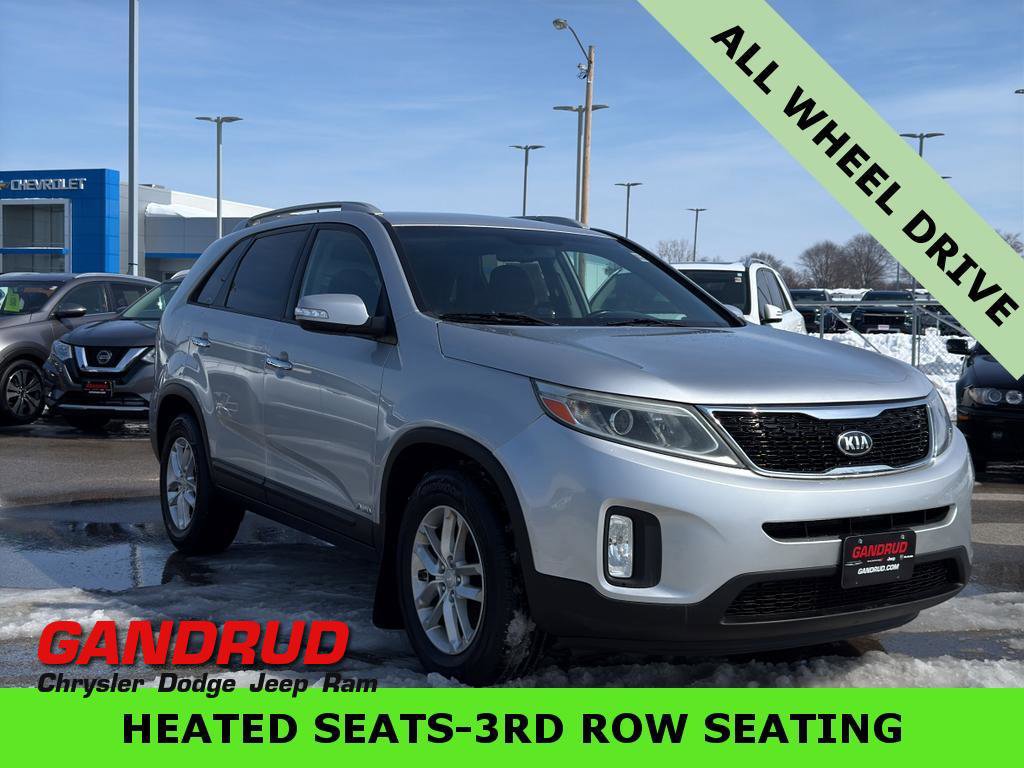 Used 2014 Kia Sorento LX image 1