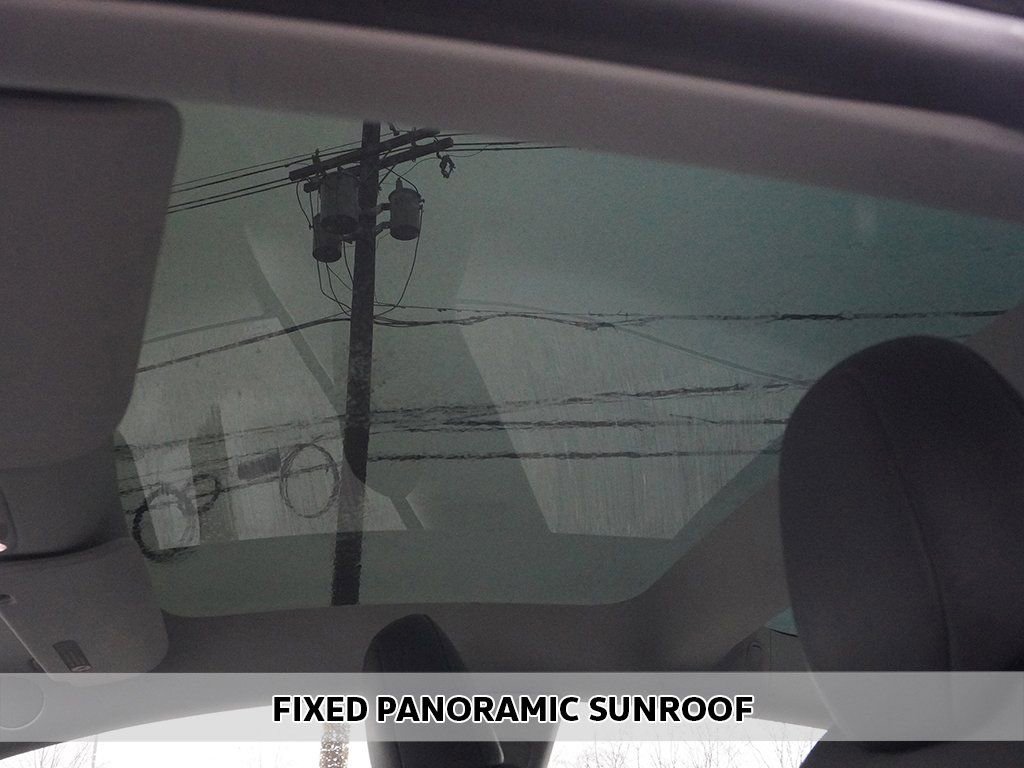 Used 2023 Tesla Model 3 Standard Range image 5