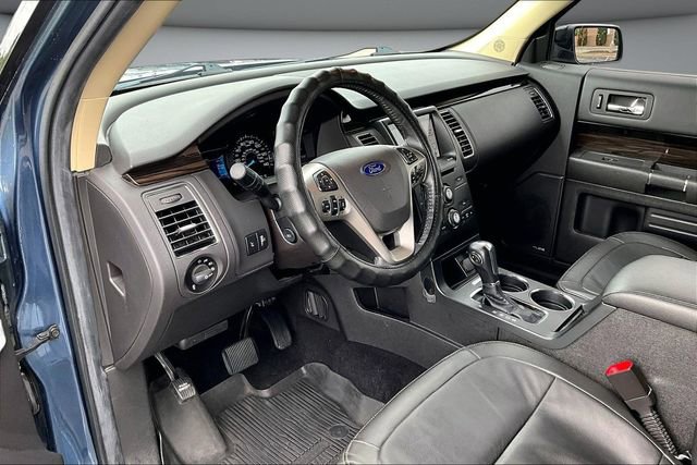 Used 2019 Ford Flex SEL w/ Equipment Group 202A FWD image 17