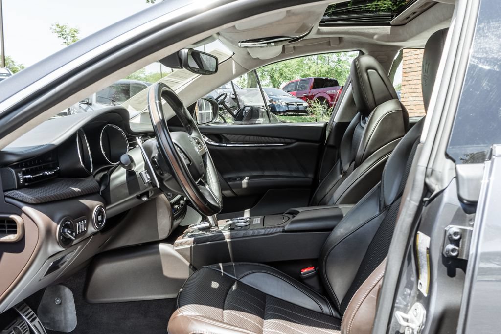 Used 2020 Maserati Quattroporte S GranLusso Q4 AWD/4WD image 27