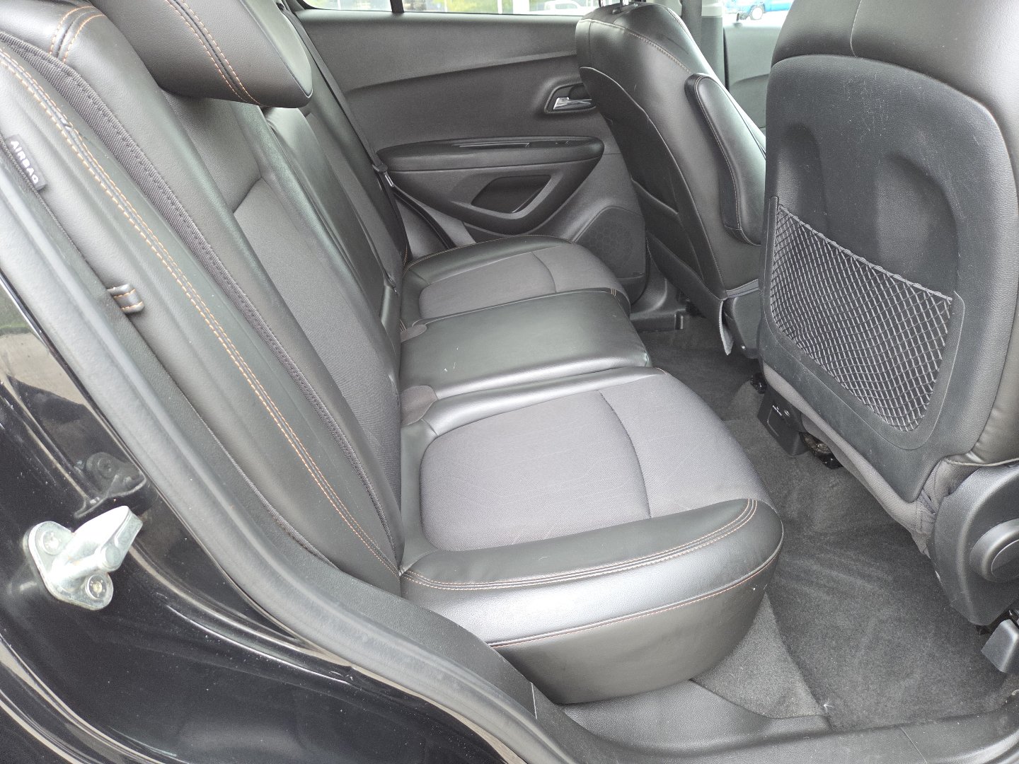 Used 2017 Chevrolet Trax LT w/ LT Convenience Package FWD image 17