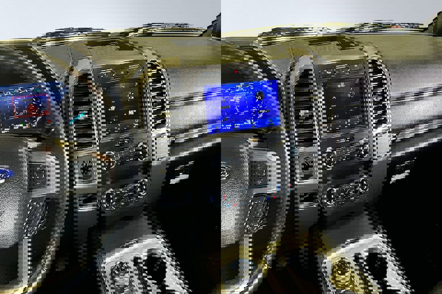 Used 2021 Ford Expedition XLT image 9