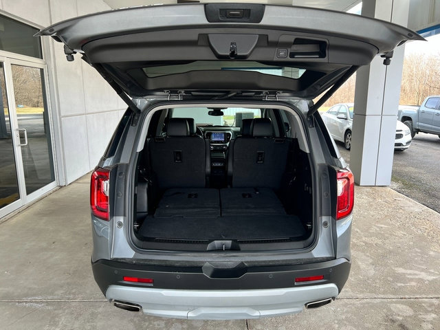 Used 2022 GMC Acadia SLT w/ LPO, Roadside Safety Package AWD/4WD image 9